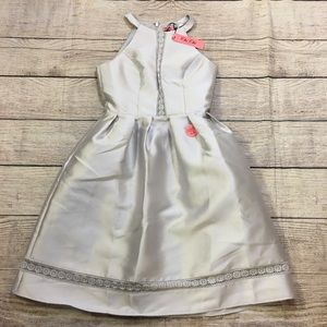 😍NWT Chi Chi London halter style Dress gathers at waist flowing bottom SIZE 12